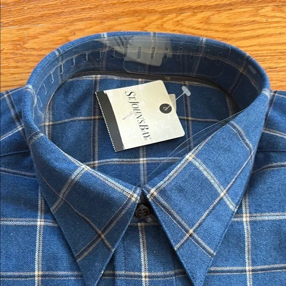 St. John’s Bay Blue Casual Button Down Shirt - Picture 2 of 4